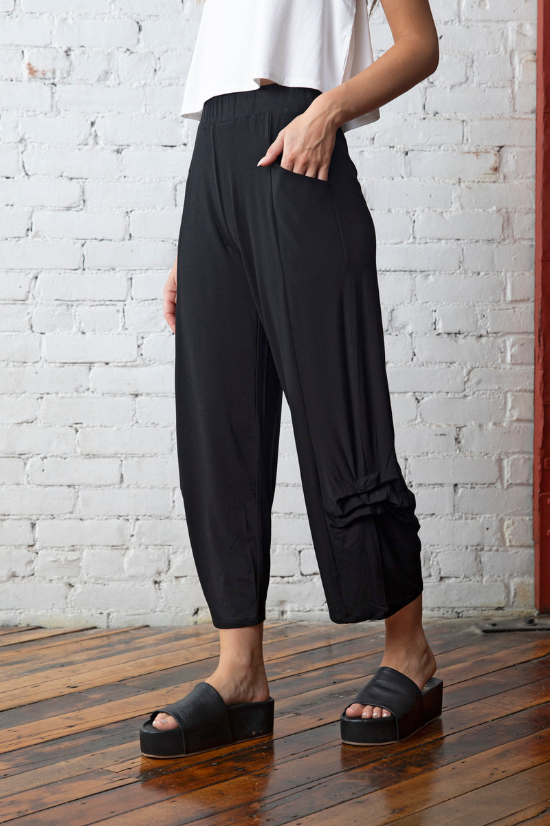 Gather Side Travel Pant