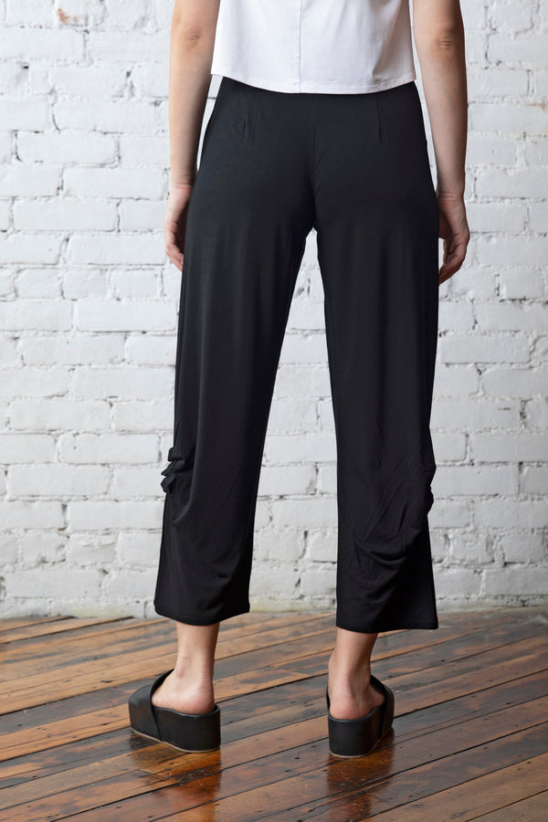 Gather Side Travel Pant