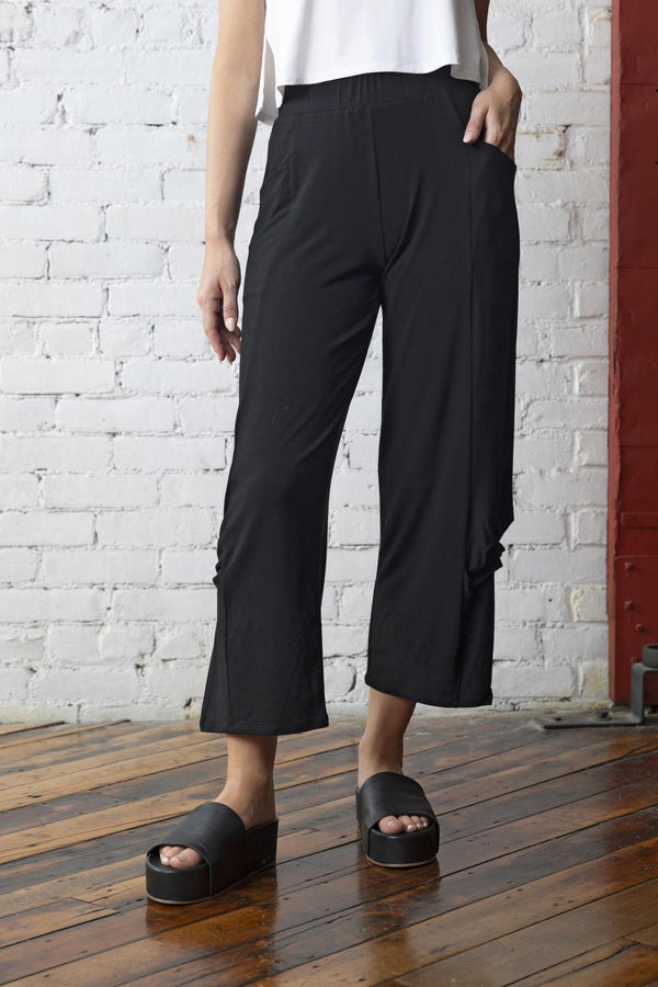 Gather Side Travel Pant