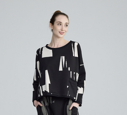 Black  & Ivory Pocket Top