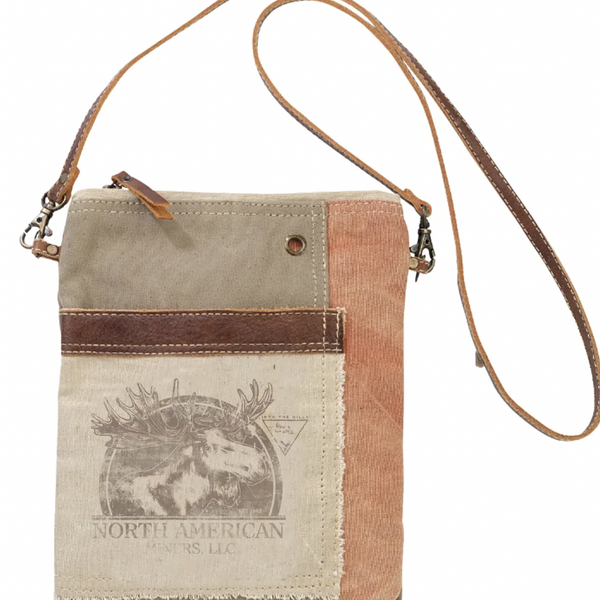 Moose Wildlife Passport Bag