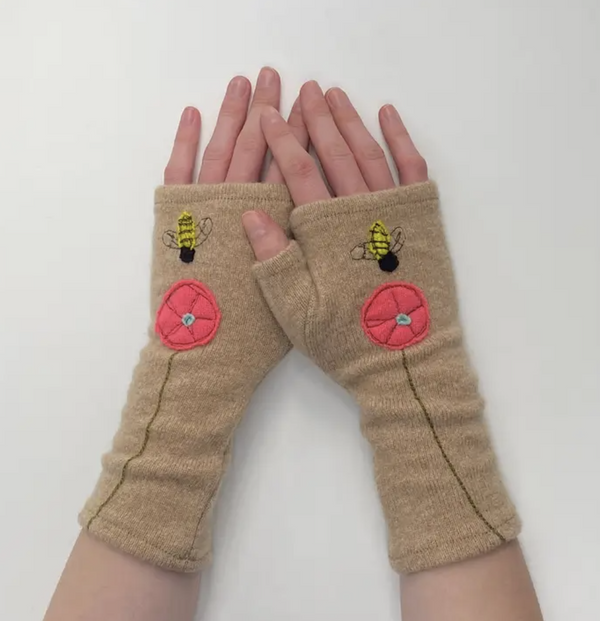 Bee Beige Cashmere Glove