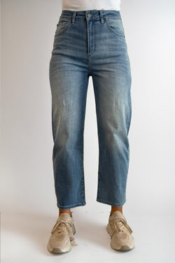 Stretch Barrell Jean