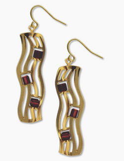 The Kiss Wave Pattern Amber Bead Earrings