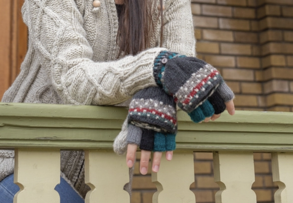 Jasper Nordic Black Mittens