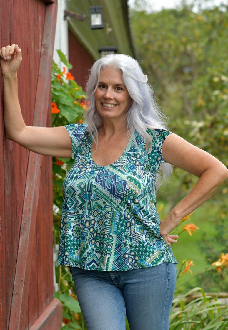 Blue Patch Garden Top