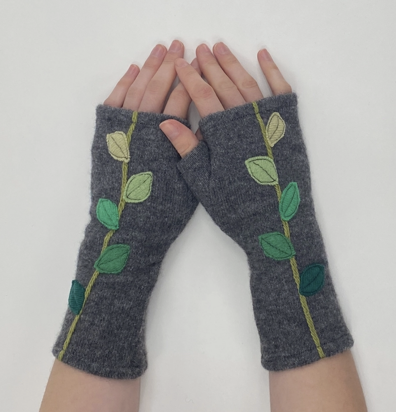 Grey Leaves Cashmere Glove