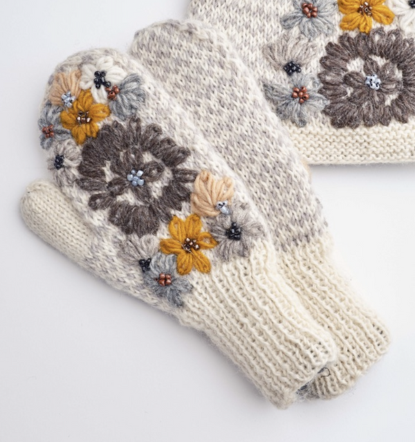 White Beaded Flower Embroidered Mitten