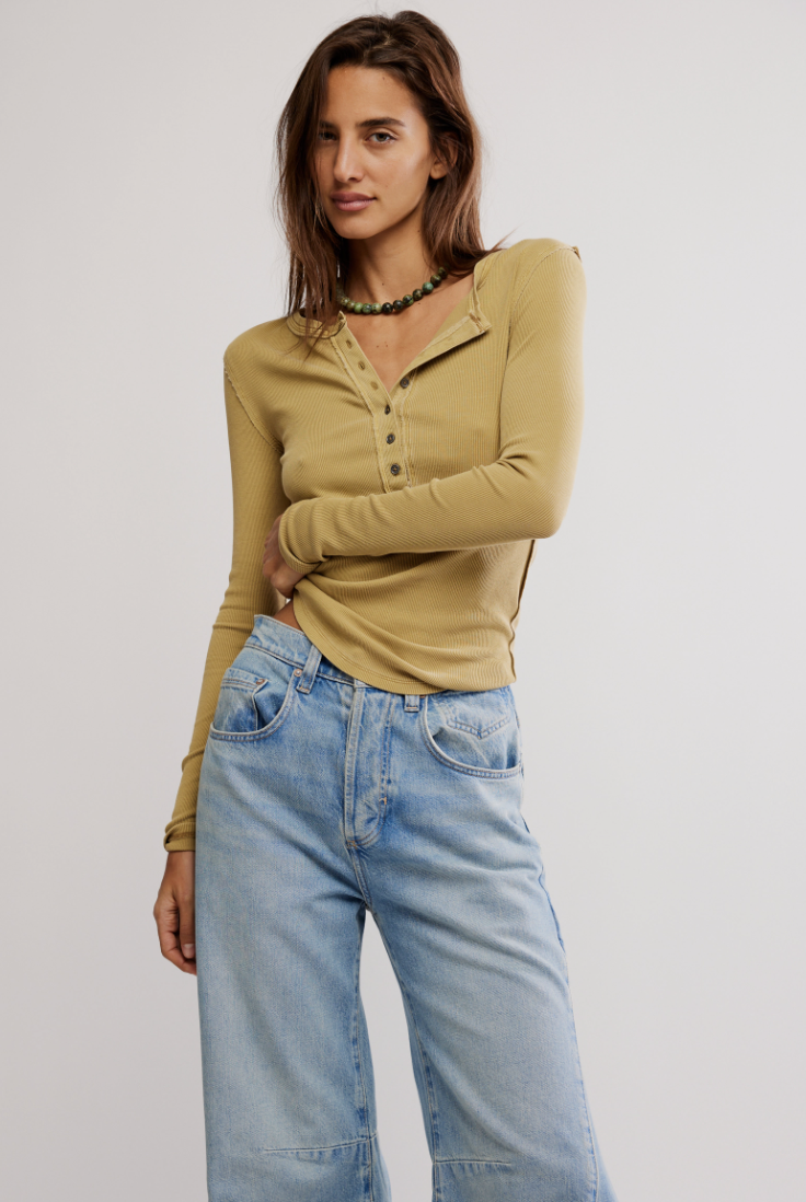 Dried Tabacco Henley Layer Top