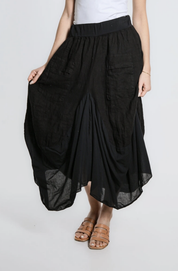Black Bunched Pocket Skirt