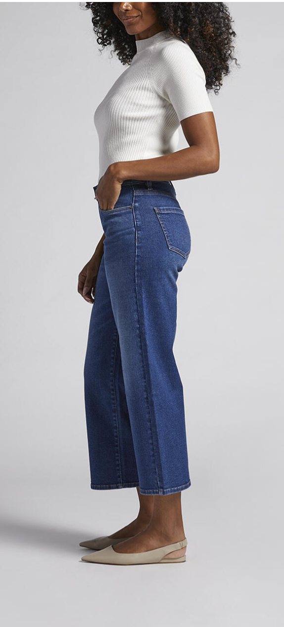 Mid Rise Wide Leg Pull-On Jeans