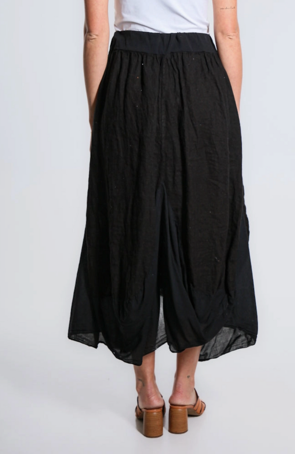 Black Bunched Pocket Skirt