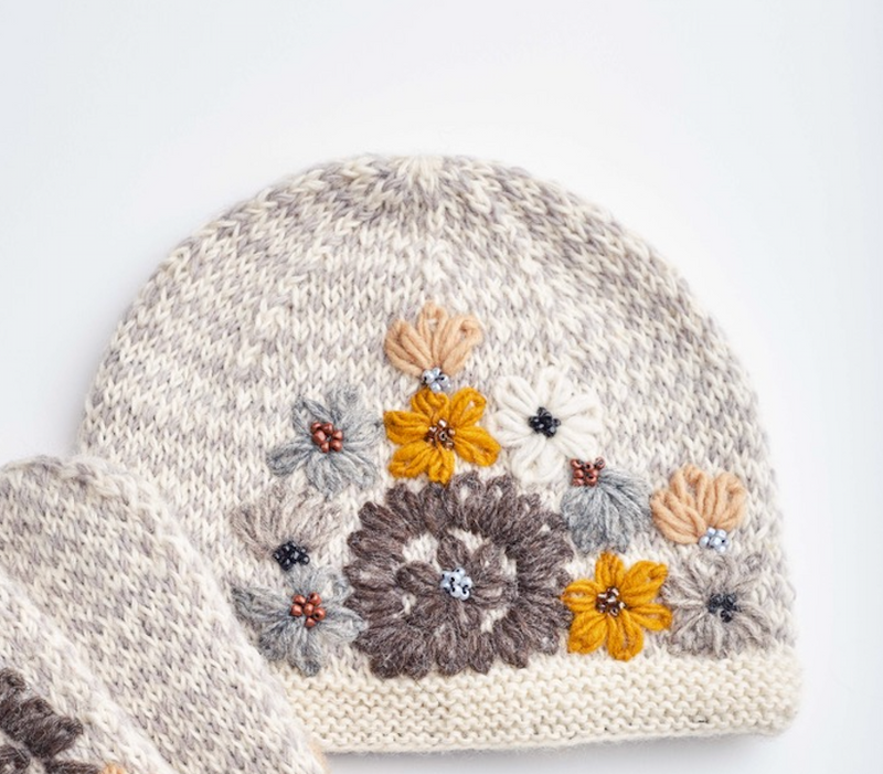 White Beaded Flower Embroidered Hat