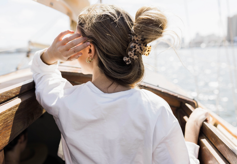 Blonde Tortoise Large Classic Hair Clip