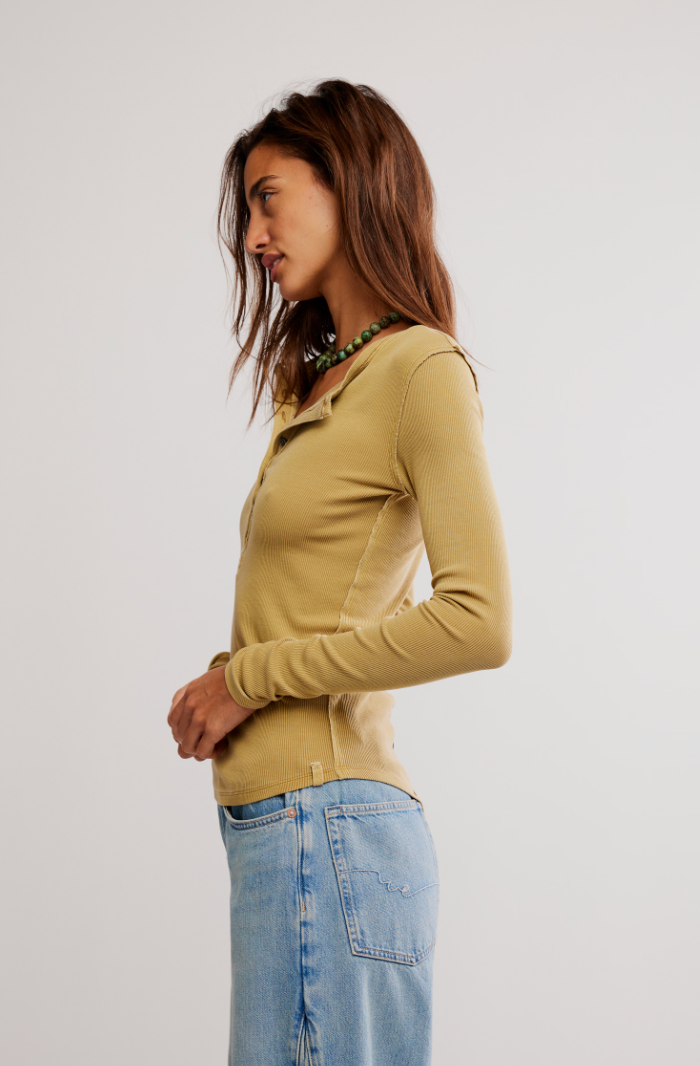 Dried Tabacco Henley Layer Top