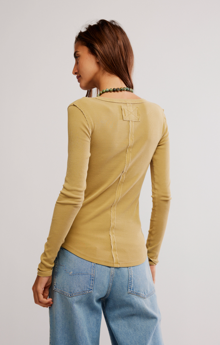 Dried Tabacco Henley Layer Top