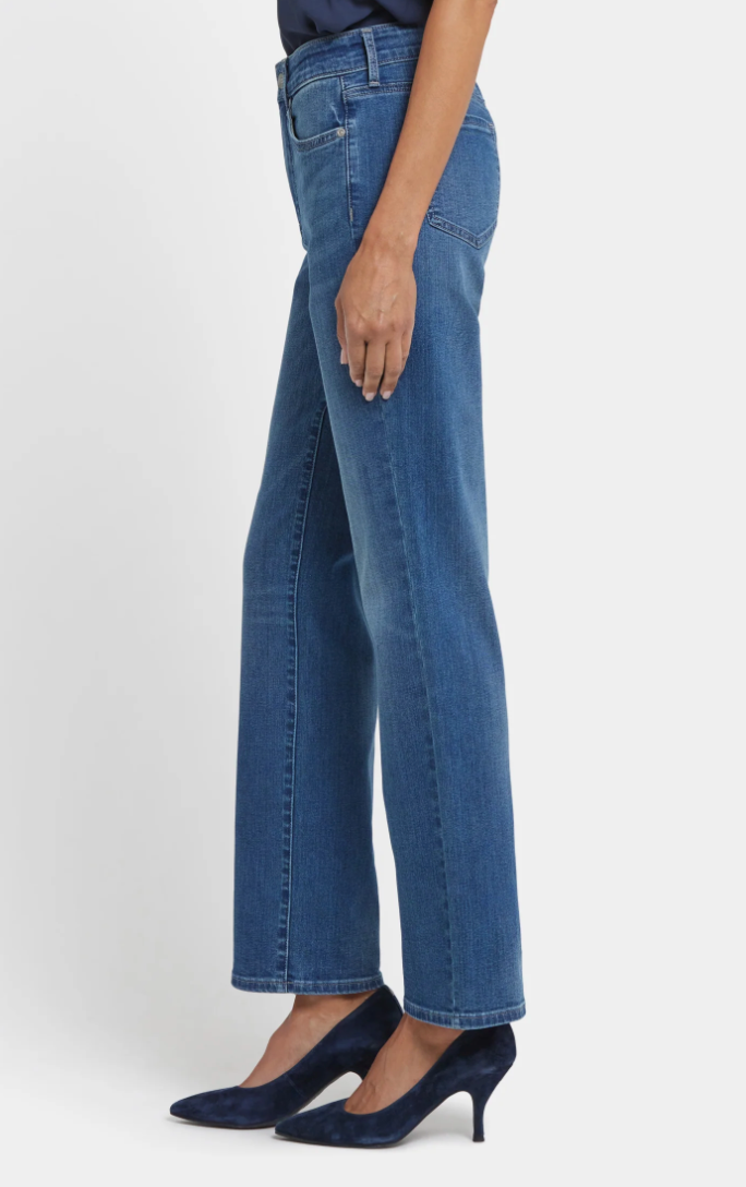 Lake Notre-Dame Straight Jean