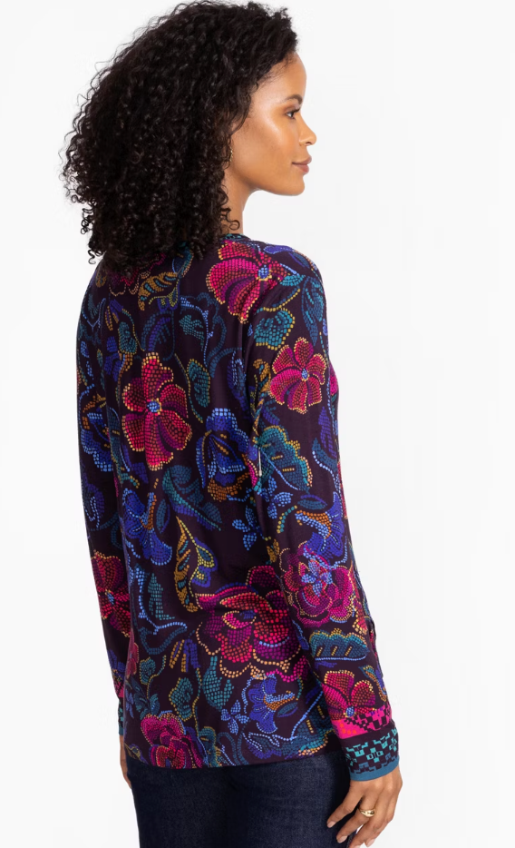 Aphia V-Neck Top