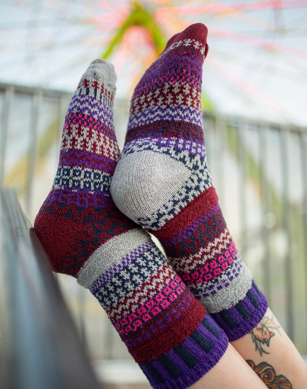 Wunderland Mismatch Sock