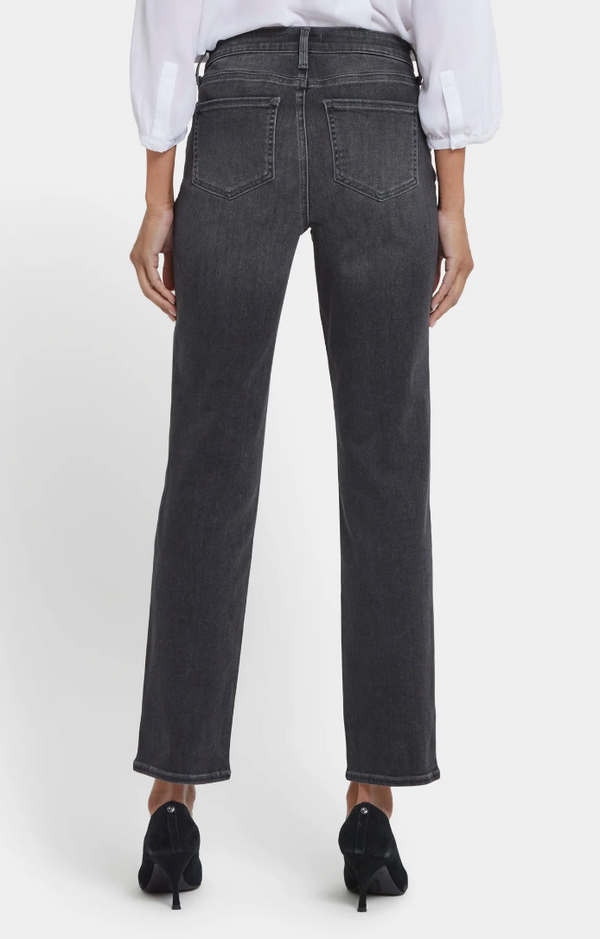 Gloomy Sheri Slim Jean