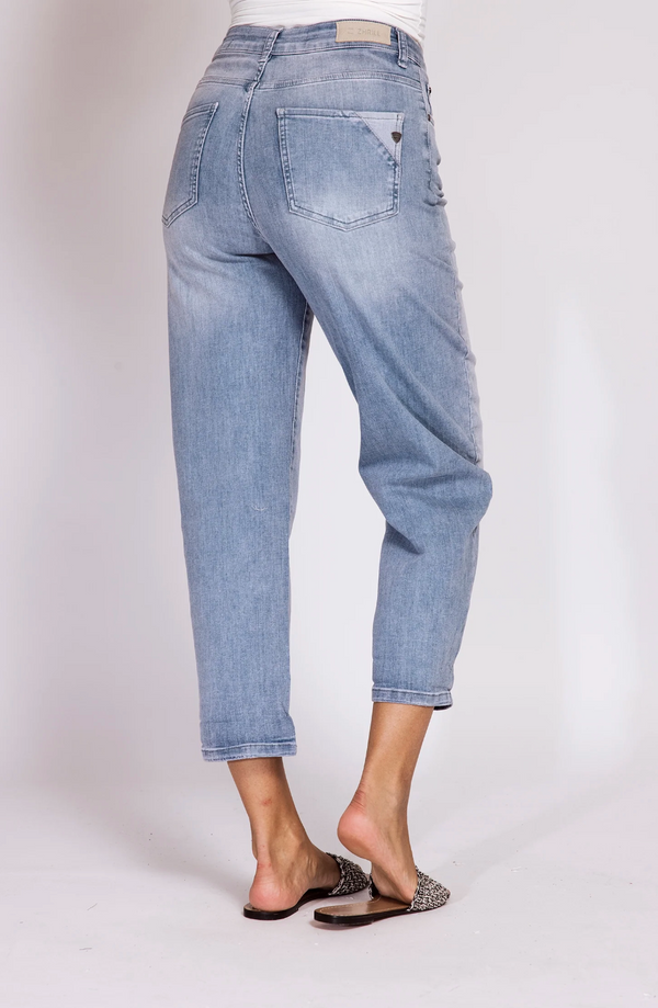 Light Wash Denim Barrel Ankle Jean