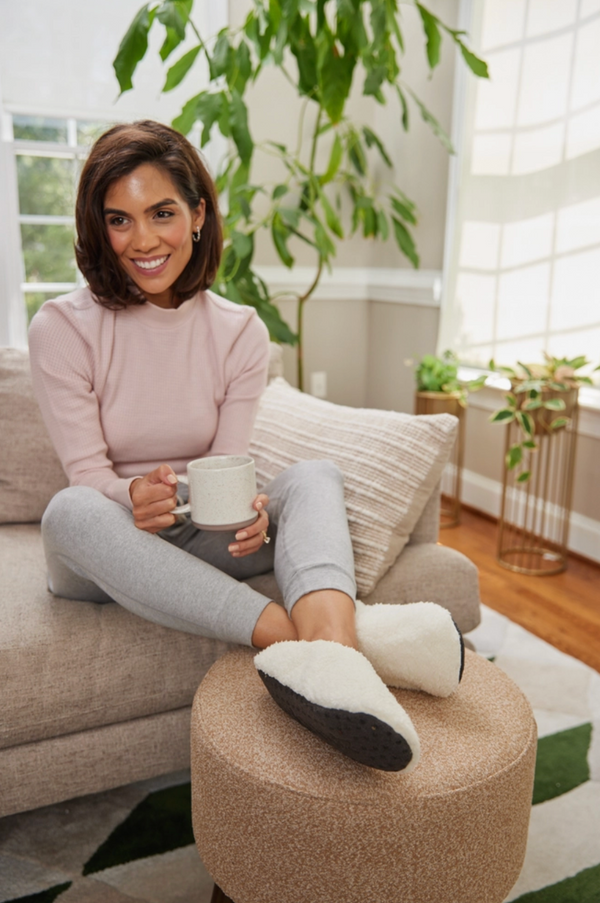 White Aurora Slipper Socks