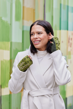 Ivy Fingerless Fleece Gloves