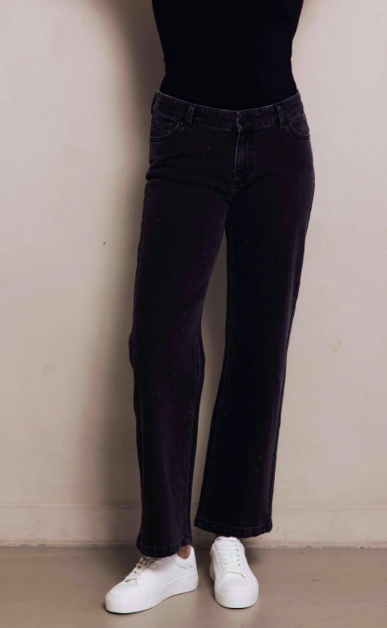 Black Wash Straight Leg Jean