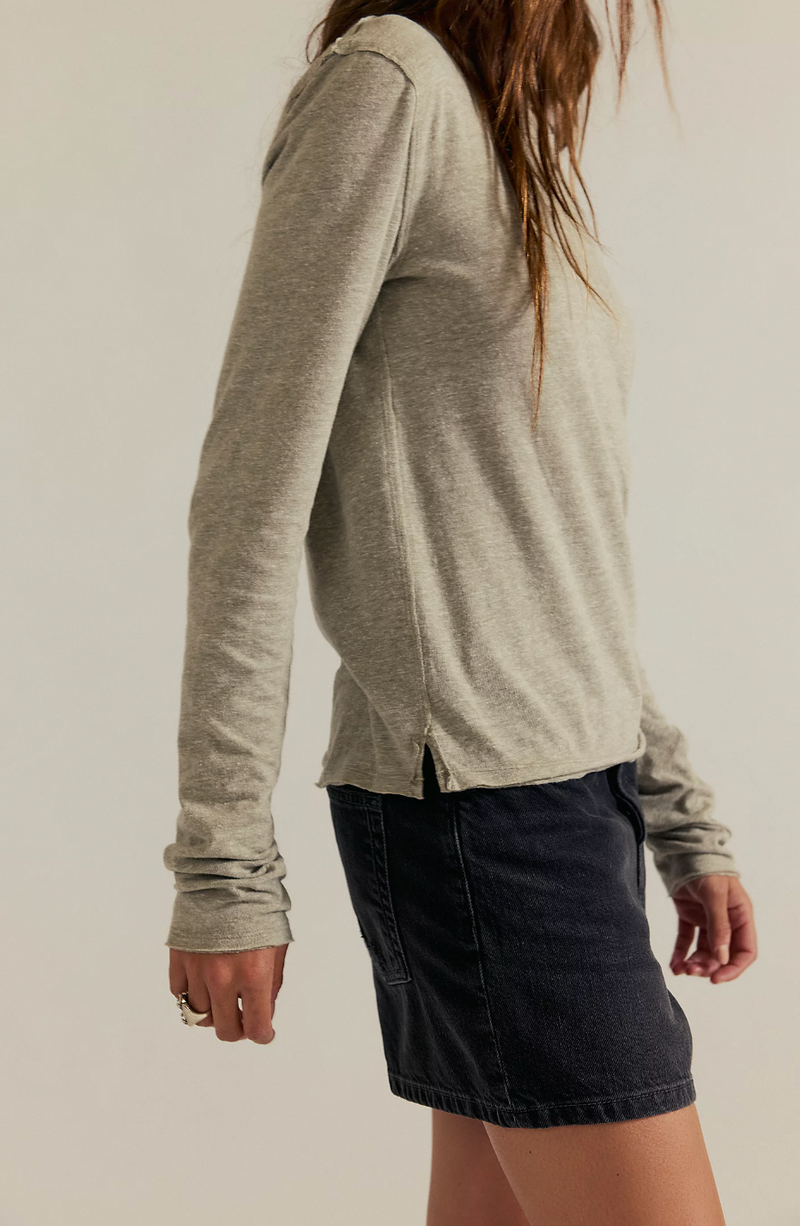 Caiman Long-Sleeve Tee