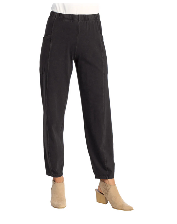 Plus Black Pocket Pant