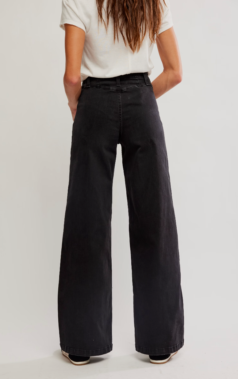 Black Libre Wide-Leg Jeans