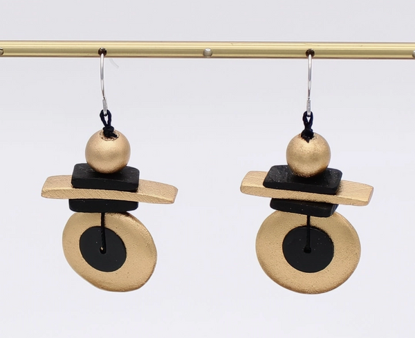 Assuta Gold Drop Earring