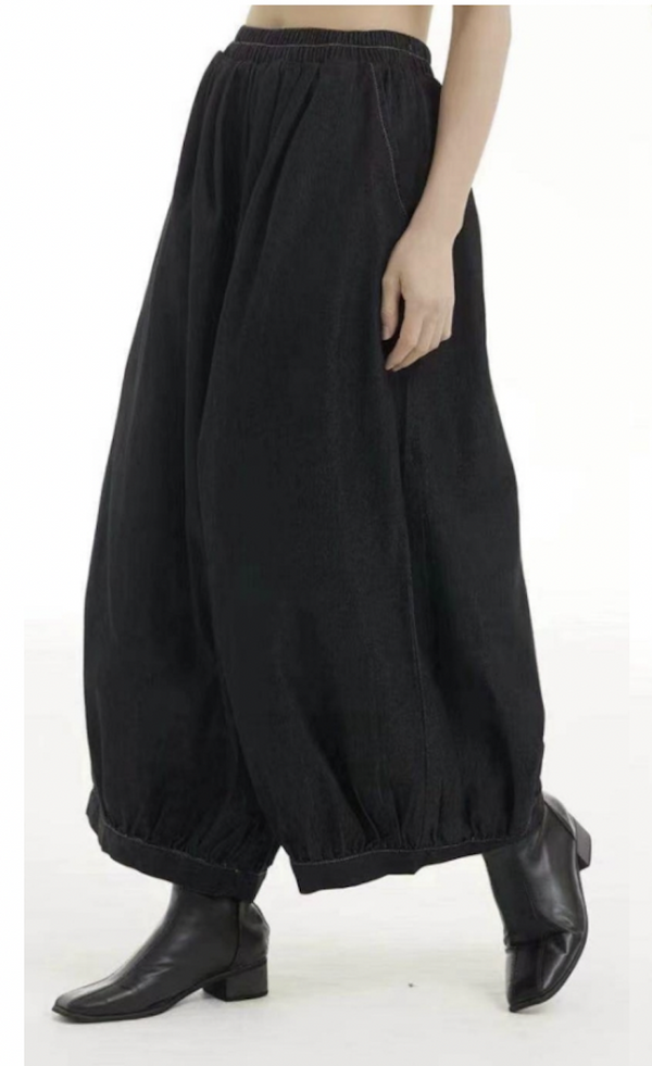 Wide Leg Black Denim Pant