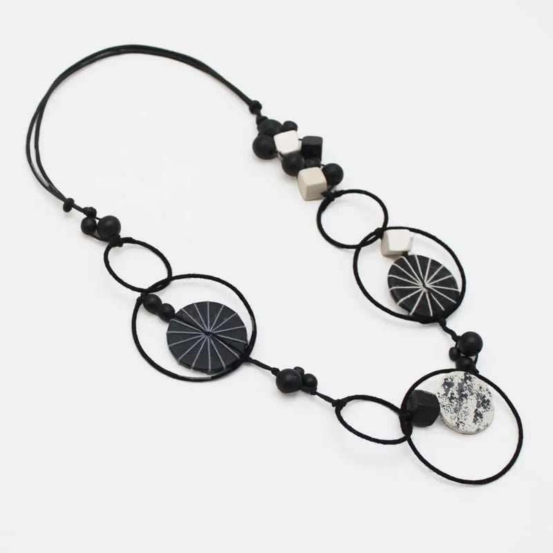 Black & White Hayen Necklace