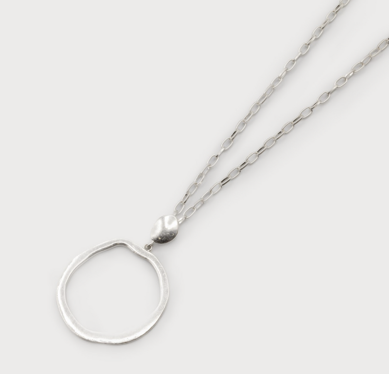 Silver Waved Pendant Necklace