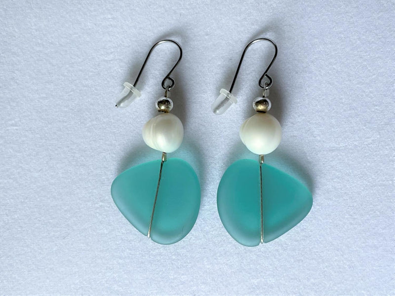 Aqua Seaglass & Pearl Earring