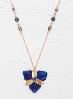 Orla Pendant Necklace