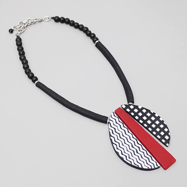 Lunetta Necklace