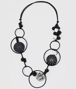 Black & White Hayen Necklace